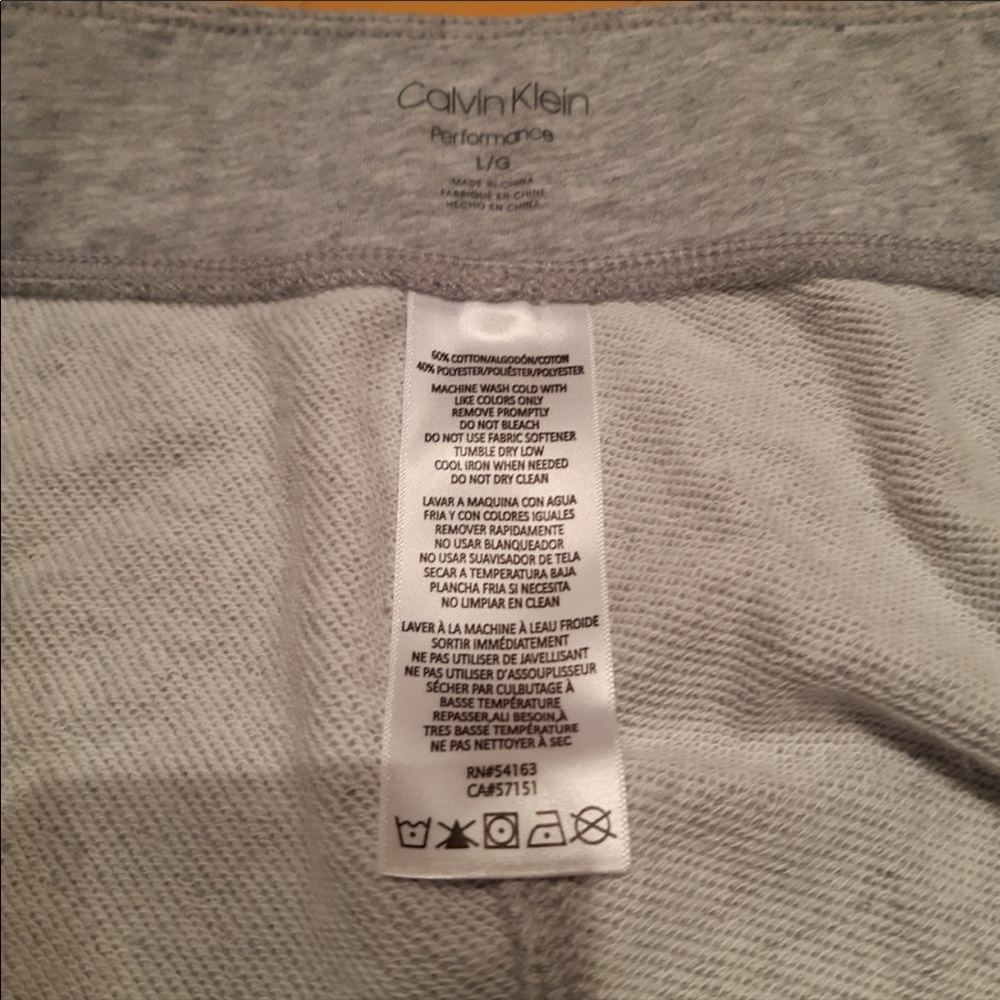Calvin Klein Performance sweat pants - Picture 3 of 3